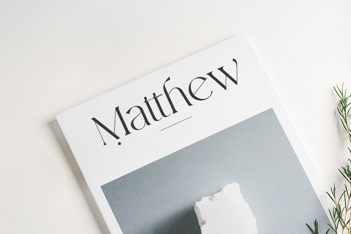 Minimalist serif font for clean website and editorial layout