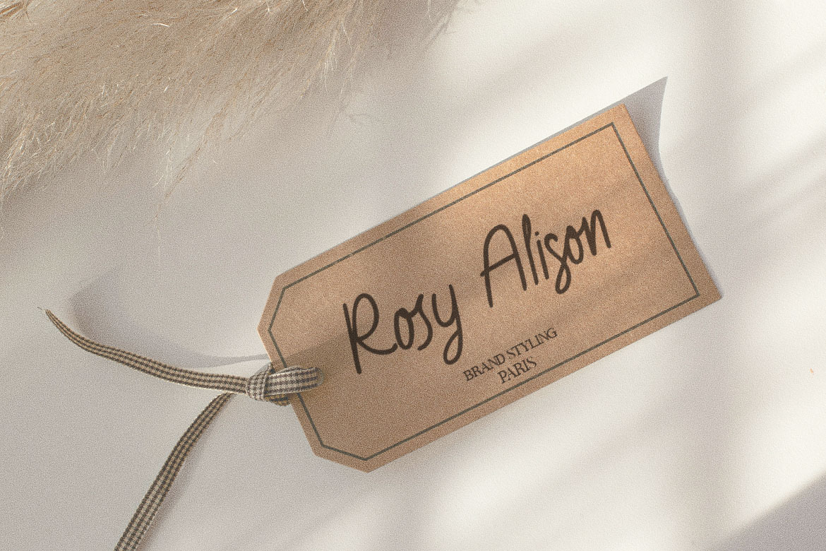 Hand-lettered script font for beauty and skincare packaging