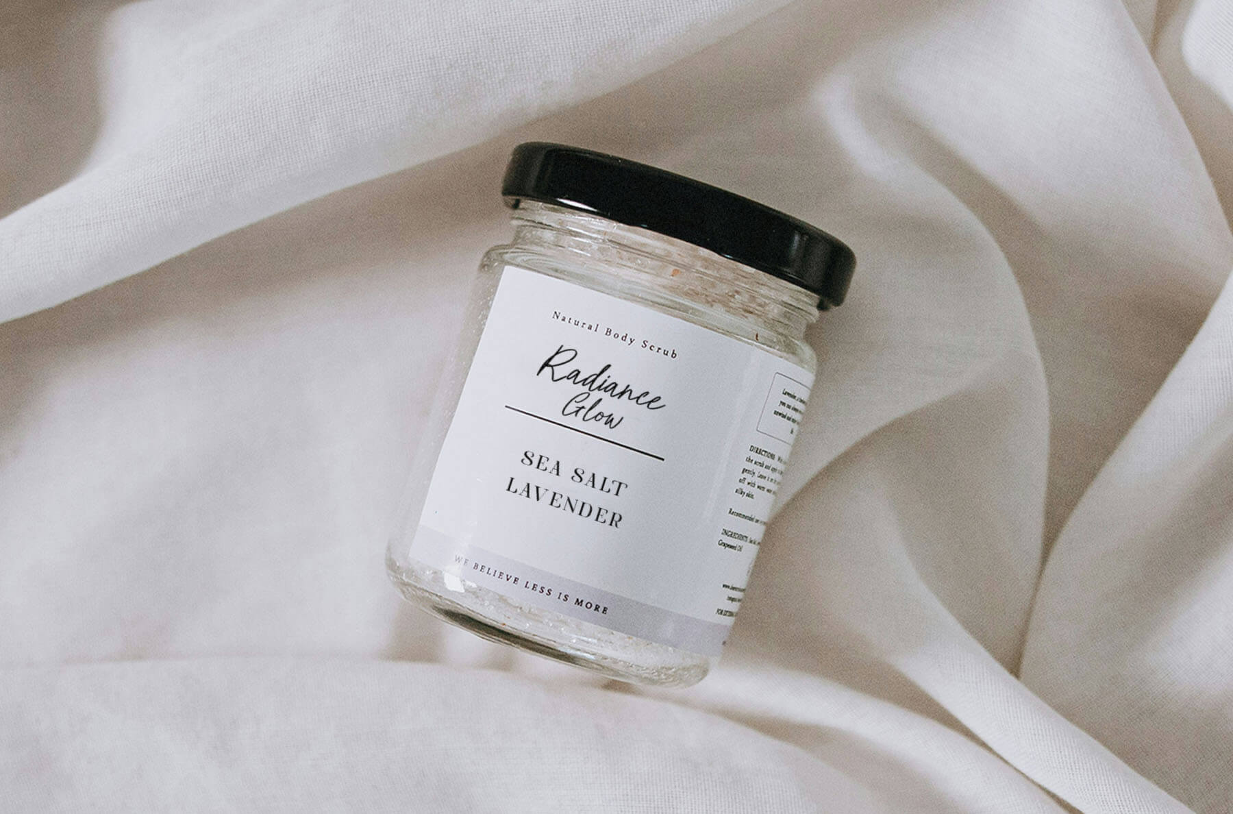 Handwritten script font for premium boutique and beauty branding